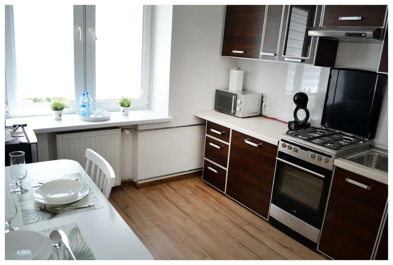 Color24 Apartament Stalowa Wola Buitenkant foto