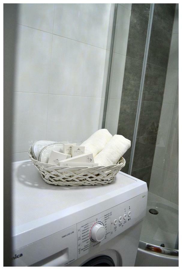 Color24 Apartament Stalowa Wola Buitenkant foto