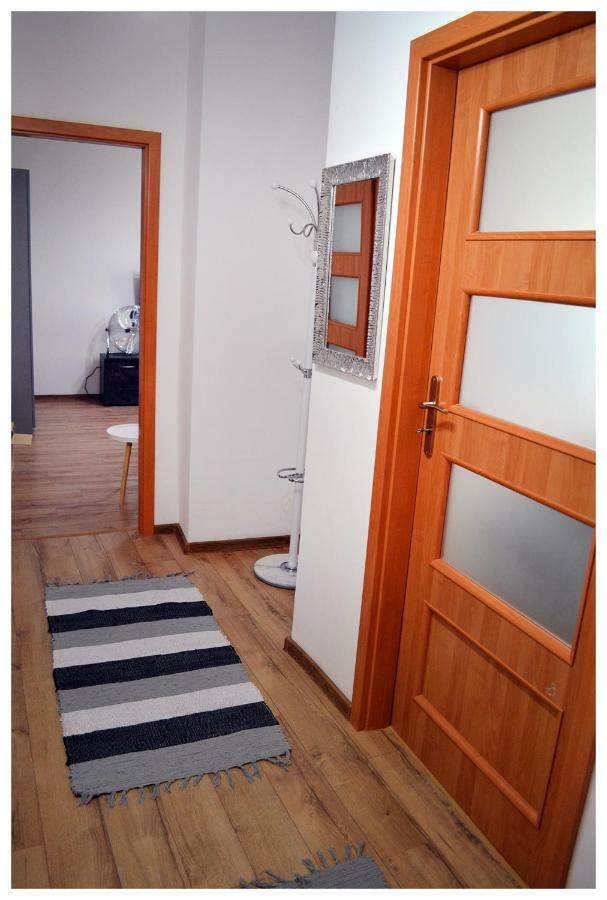 Color24 Apartament Stalowa Wola Buitenkant foto